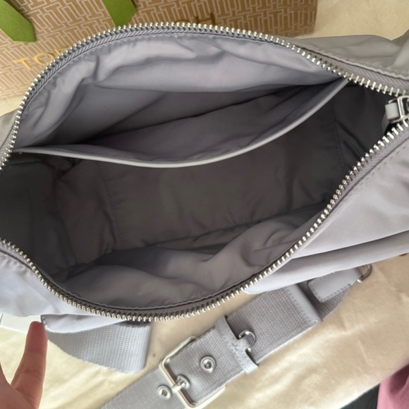 New Tory Burch NYLON CONVERTIBLE SHOULDER BAG - Picture 6 of 16